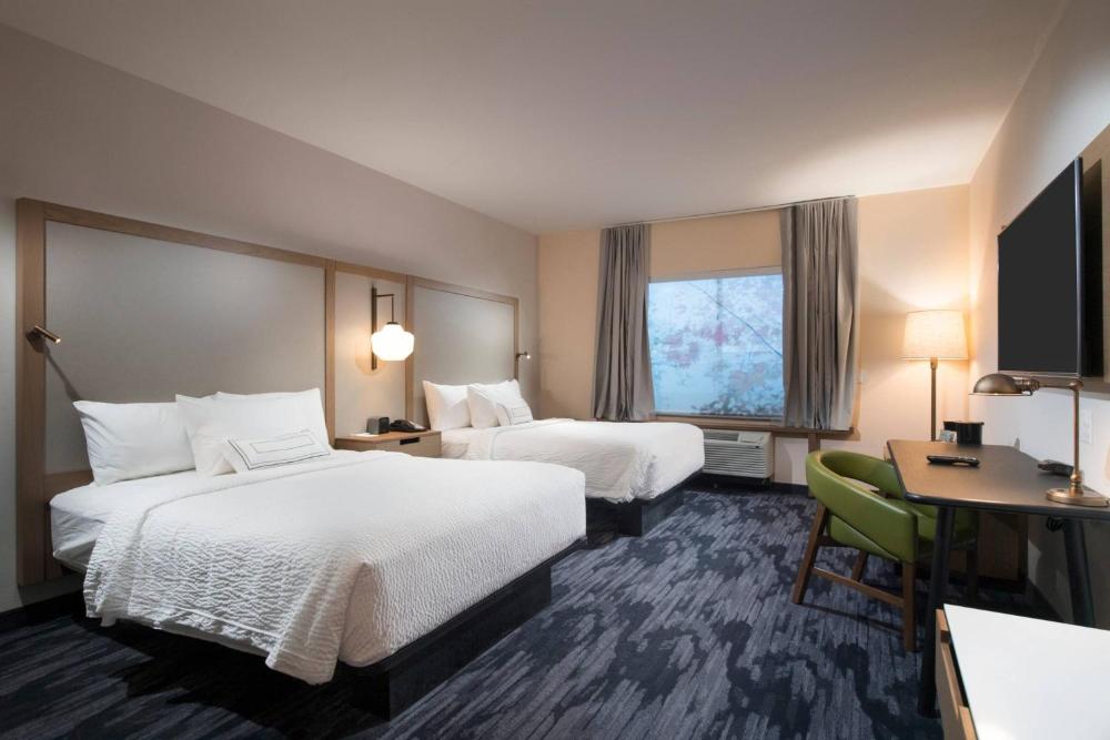 Double Queen Room interior